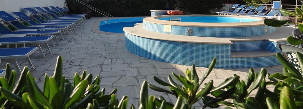 Hotel Eco Del Mare Marina di Massa Exterior foto